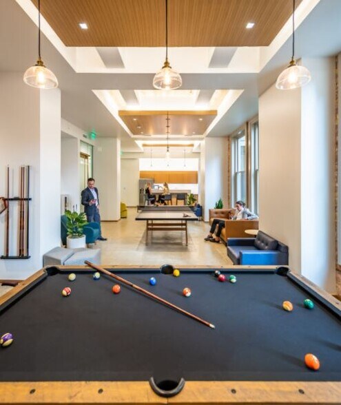 More Photos Of 136 S Main St, Salt Lake City Office For Lease