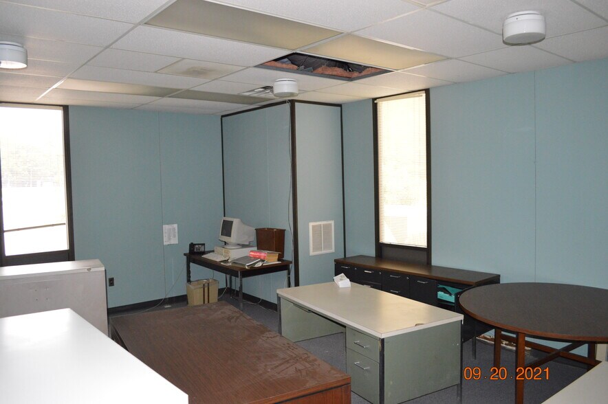 More Photos Of 3224 Cedar Creek Rd, Fayetteville Office For Lease