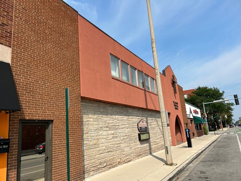 More Photos Of 1106-1110 Madison St, Oak Park Specialty For Sale