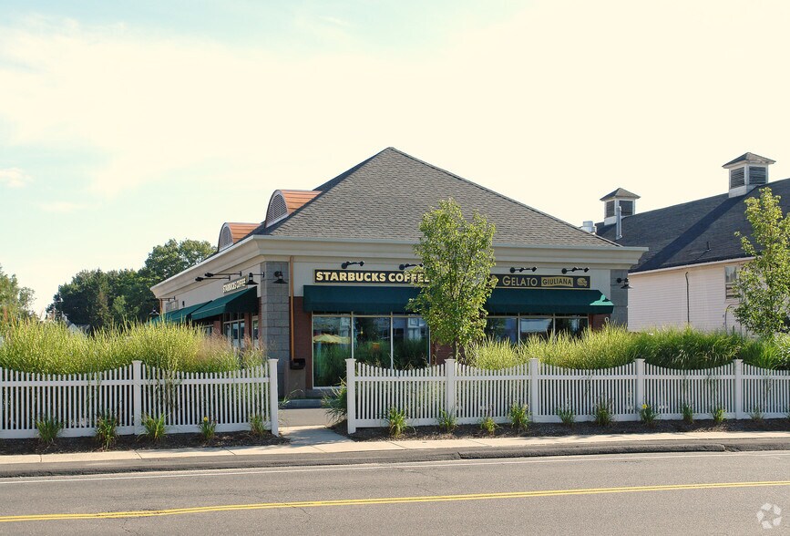 More Photos Of 70 Hebron Ave, Glastonbury Freestanding For Lease