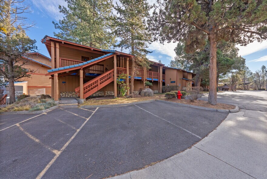 More Photos Of 3105 NE O. B. Riley Rd, Bend Hotel For Sale