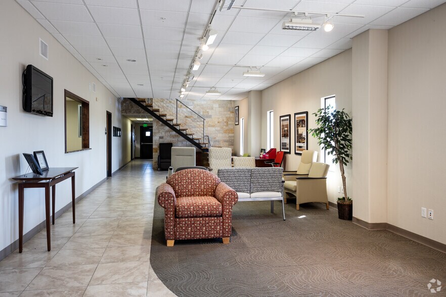 More Photos Of 400 Lookout Ridge Blvd, Harker Heights Warehouse For Sale