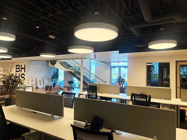 More Photos Of , Las Vegas Office For Sale