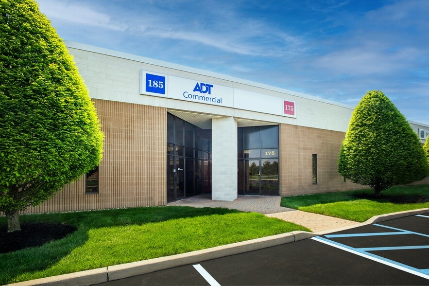 Primary Photo Of 35-185 Campus Dr, Edison Warehouse For Lease