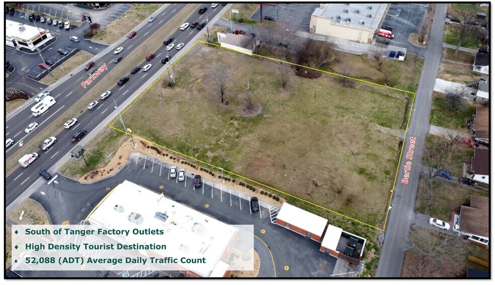 Primary Photo Of 1819 Parkway, Sevierville Land For Lease