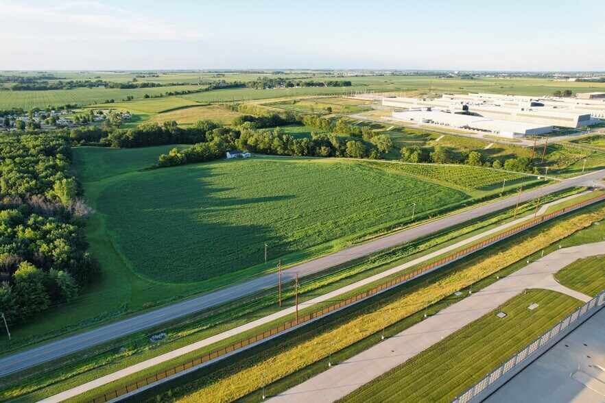 More Photos Of 5096 NE 62nd Ave, Altoona Land For Sale