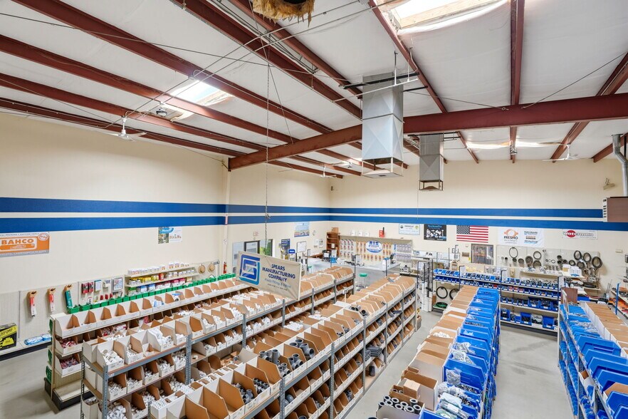 More Photos Of 1260 Buttonwillow Ave, Reedley Warehouse For Sale