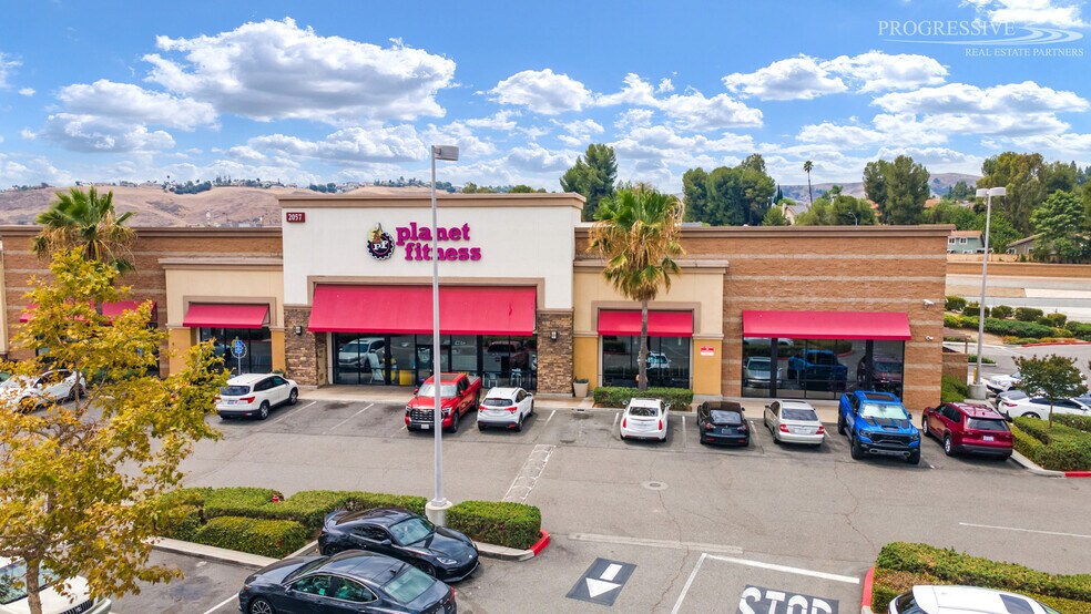 More Photos Of 2051 Rancho Valley Dr, Pomona Restaurant For Lease