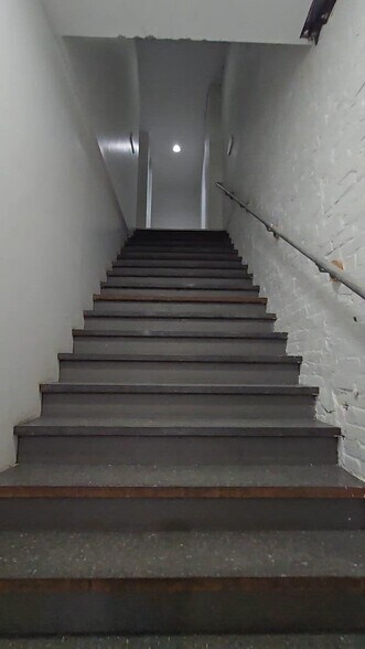 Primary Photo Of 129 11th St, Brooklyn Manufacturing For Lease