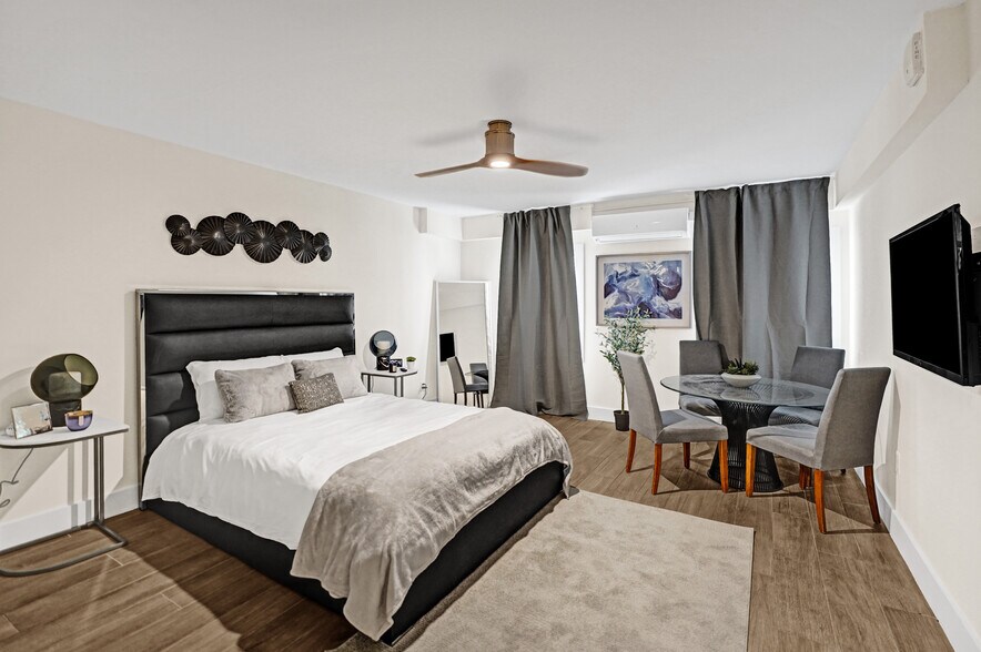 More Photos Of 3020-3024 Seville St, Fort Lauderdale Hotel For Sale