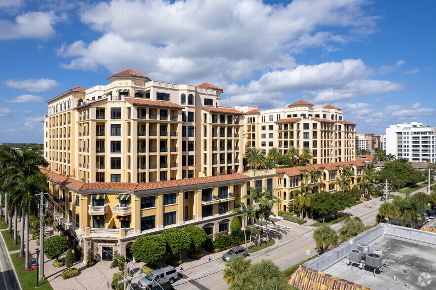 Primary Photo Of 200 E Palmetto Park Rd, Boca Raton Apartments For Lease