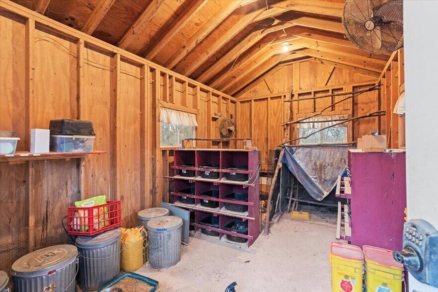 More Photos Of 3922 Highway 2, Cohutta Flex For Sale