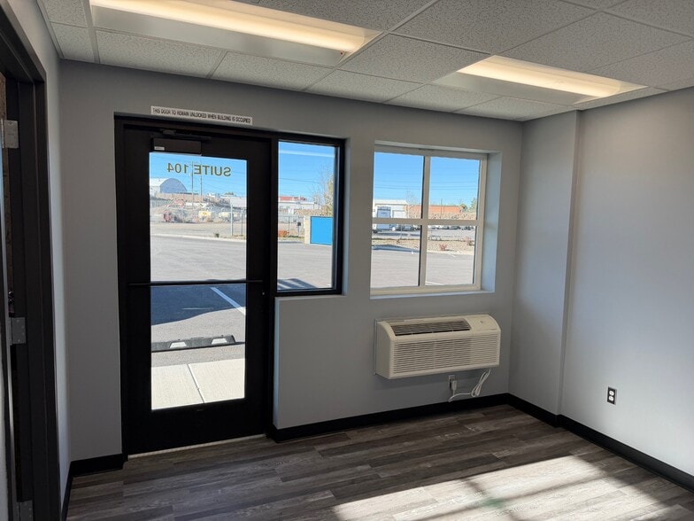More Photos Of 501 SW Veterans Way, Redmond Industrial For Lease