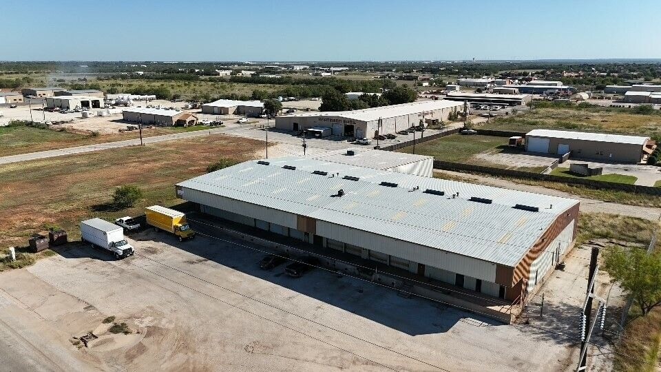 More Photos Of 4621 Maple St, Abilene Warehouse For Sale