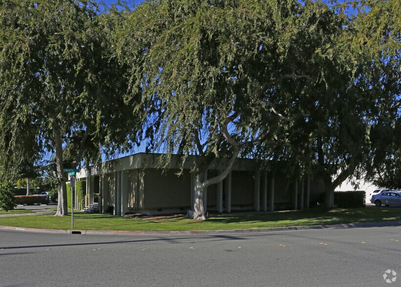 More Photos Of 296-298 Brokaw Rd, Santa Clara Office For Lease