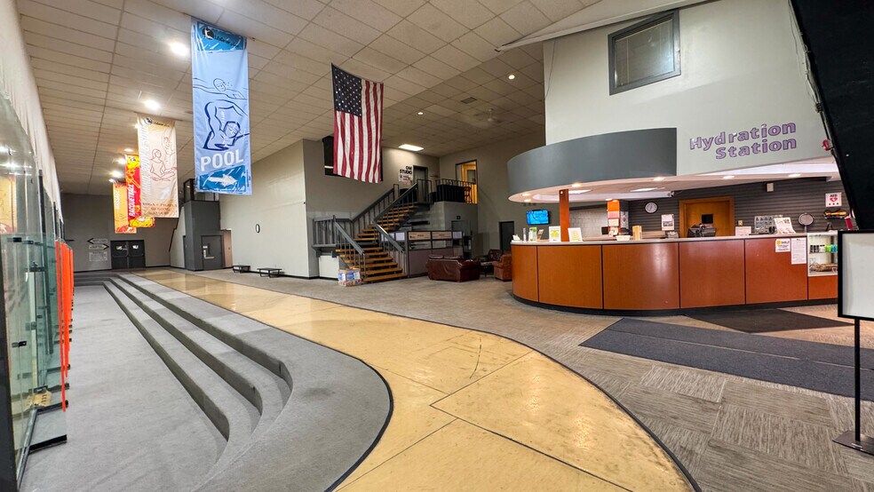 More Photos Of 5133 Darrow Rd, Hudson Health Club For Sale