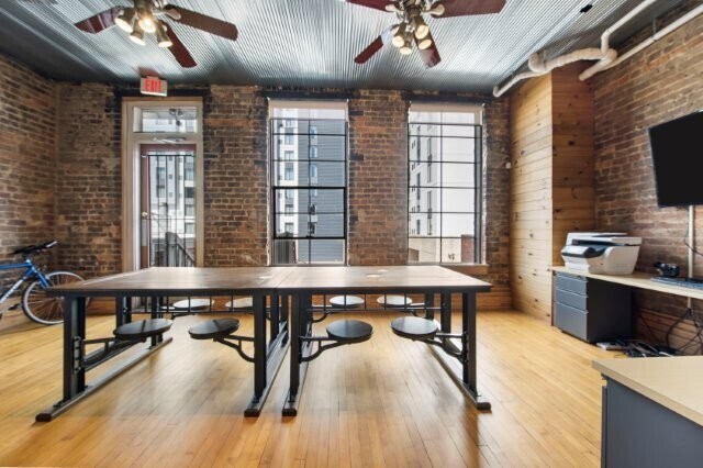 More Photos Of 714 Gay, Knoxville General Retail For Lease
