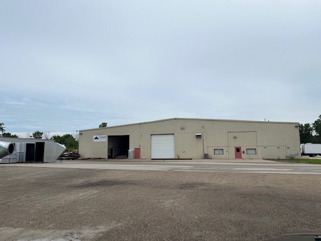 More Photos Of W6246 County Road BB, Appleton Manufacturing For Lease