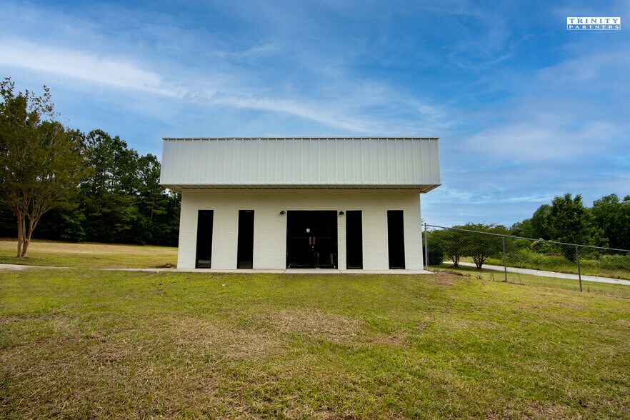 More Photos Of 119 Waters Ferry Rd, Gilbert Research And Development For Lease