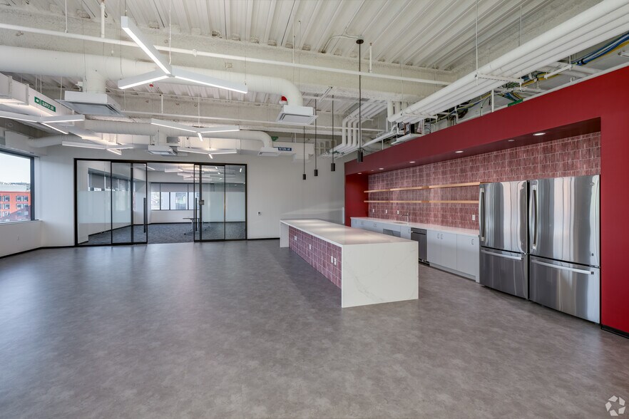 More Photos Of 150 Richmond St, Providence Medical For Lease