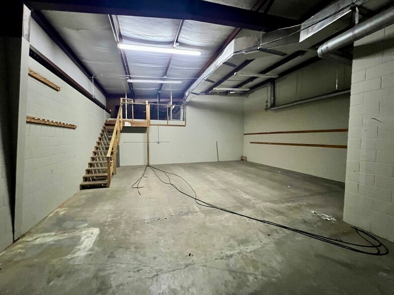 More Photos Of , Panama City General Retail For Sale