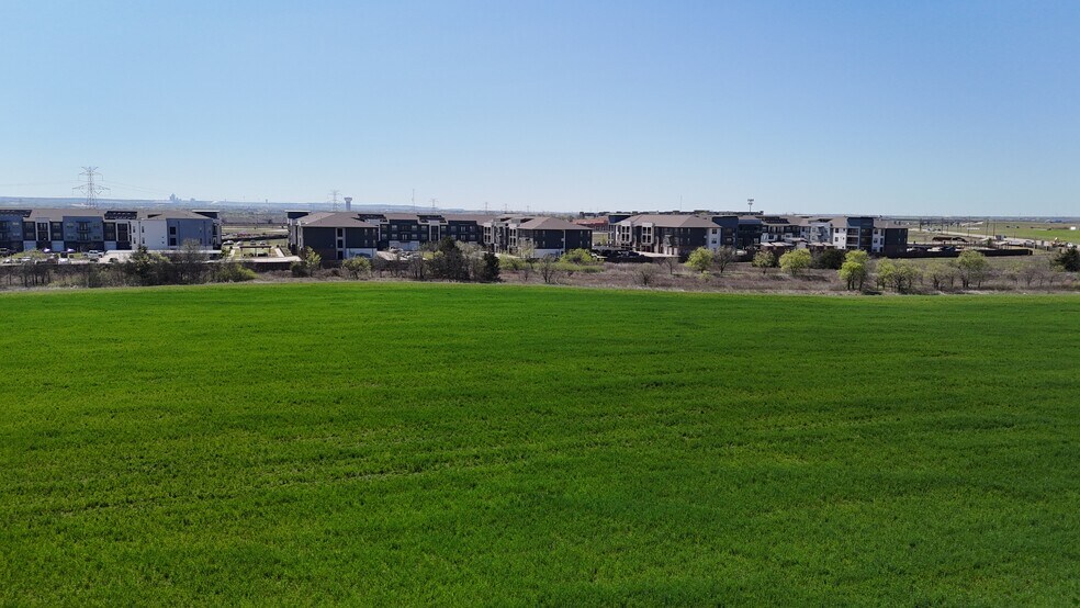 More Photos Of Hwy 360, Grand Prairie Land For Sale