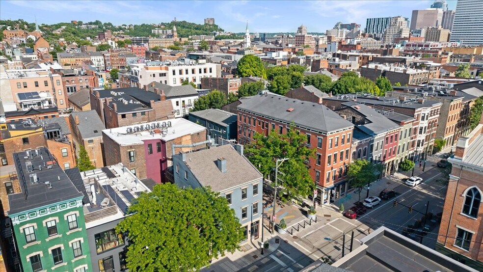 More Photos Of 1500 Race St, Cincinnati Apartments For Lease