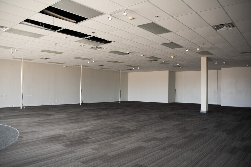 More Photos Of 1784-1794 Plover Rd, Plover Unknown For Lease