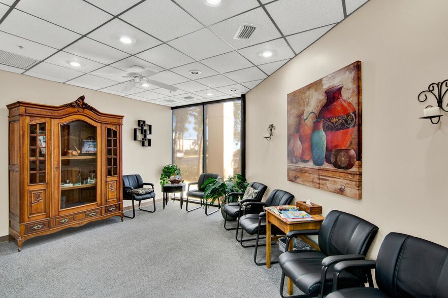 More Photos Of 930 Harper Blvd SW, Melbourne Medical For Lease