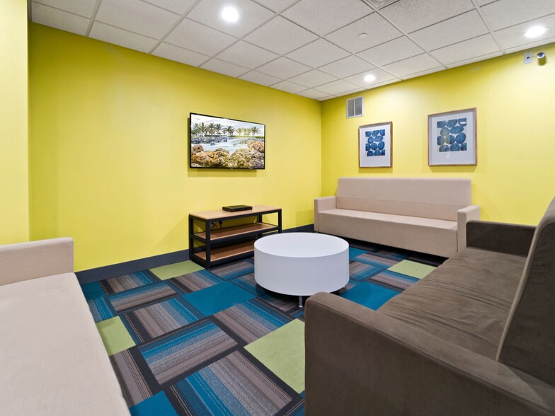 More Photos Of 19-21 Chenango St, Binghamton Apartments For Sale