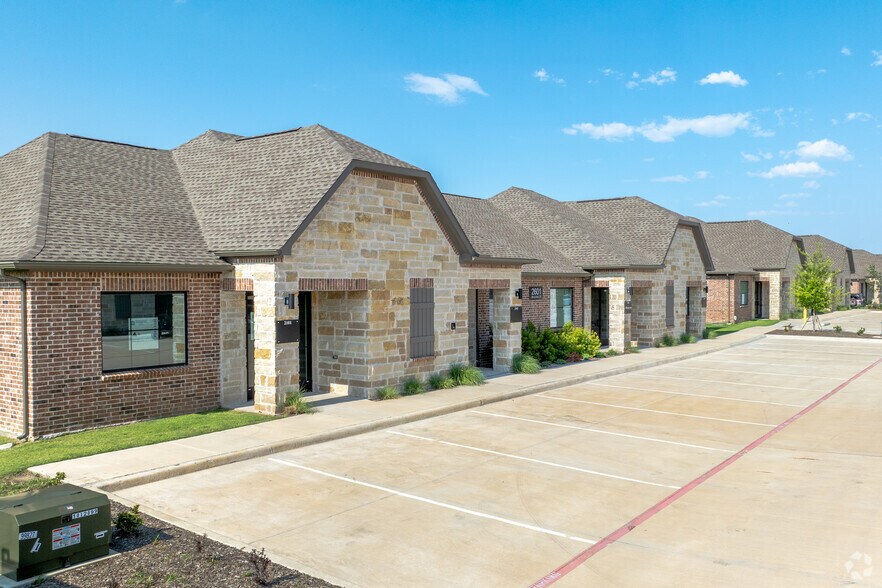 More Photos Of 2601 Little Elm Pky, Little Elm Coworking Space