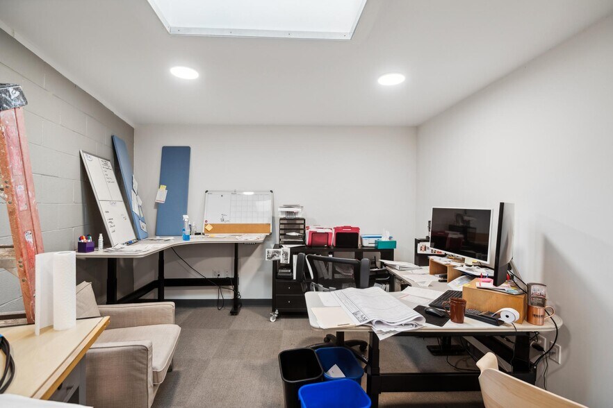 More Photos Of 1000 Calcot Pl, Oakland Warehouse For Sale