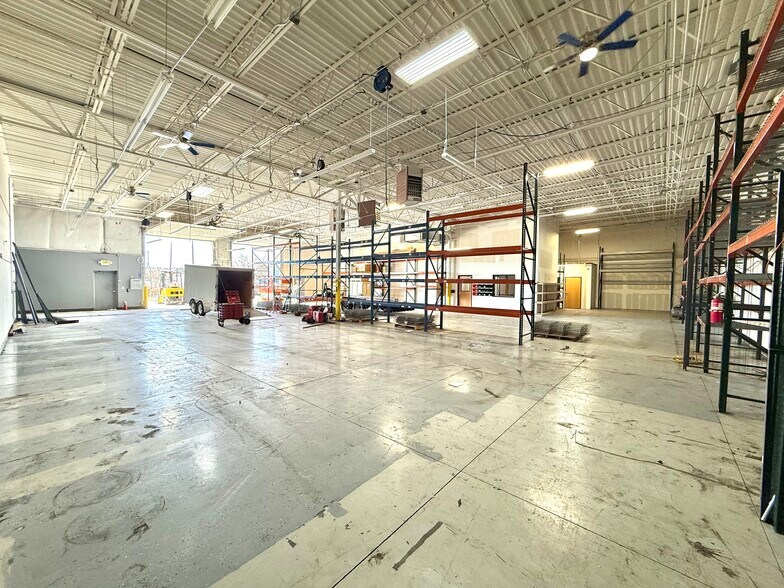 More Photos Of 5405 W 56th Ave, Arvada Warehouse For Lease