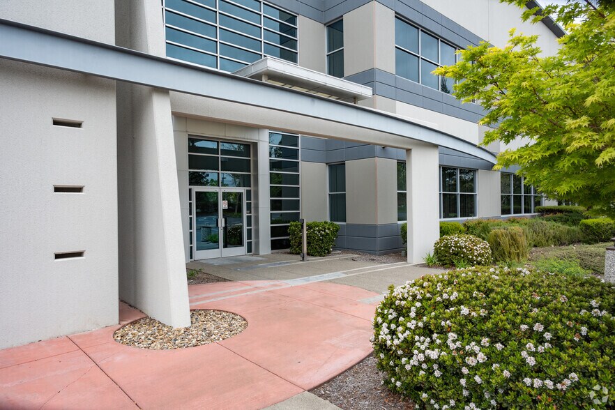 More Photos Of 3880 Brickway Blvd, Santa Rosa Office For Lease