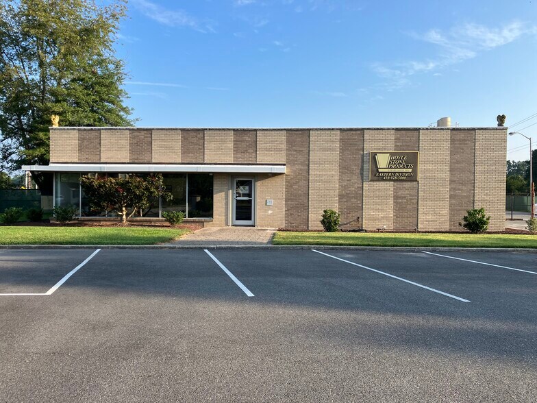 More Photos Of 173 Sassafras St, Millington Cement Gravel Plant For Sale