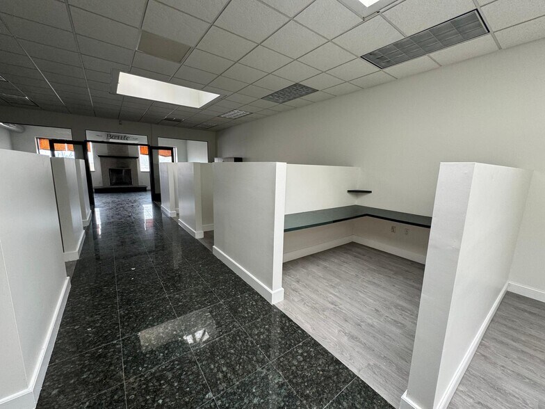 More Photos Of 3 Whale Sq, Brooklyn Warehouse For Lease