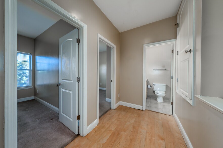 More Photos Of 10401 Point Lakeview Rd, Kelseyville Apartments For Sale