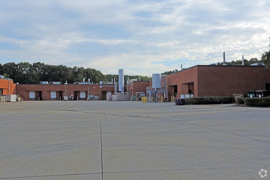 More Photos Of 800-801 Capitola Dr, Durham Research And Development For Lease