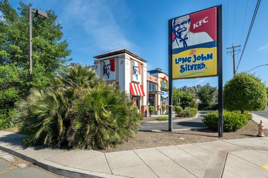 More Photos Of 9750 Highway 53, Lower Lake Fast Food For Sale