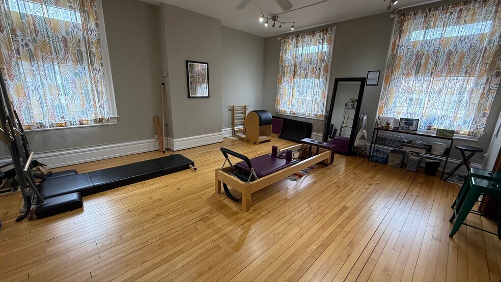 More Photos Of 242-248 W Broad St, Quakertown Office For Sale