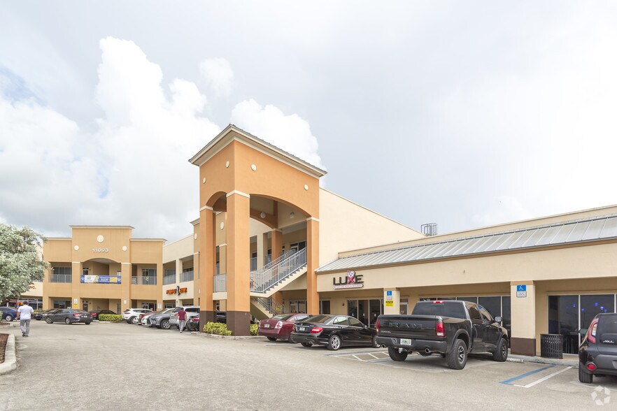 More Photos Of 11093 NW 138th St, Hialeah Unknown For Lease