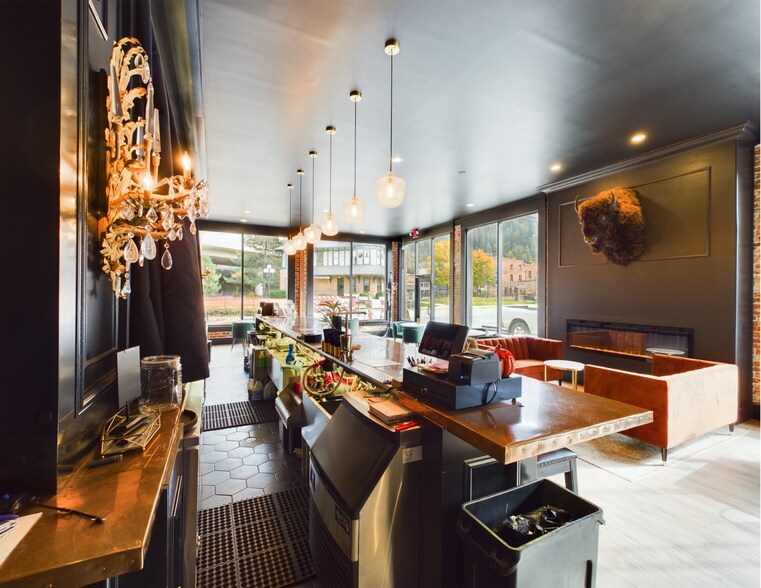 More Photos Of 220 6th St, Wallace Restaurant For Sale