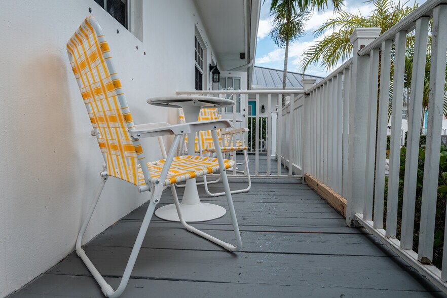 More Photos Of 2502 Tamarind Dr, Hutchinson Island Hotel For Sale