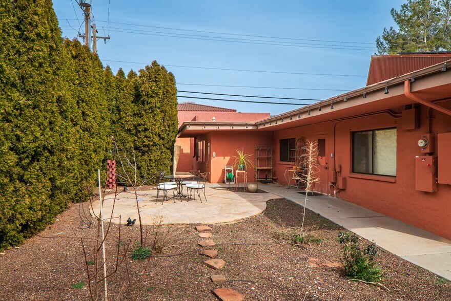 More Photos Of 45 Birch Blvd, Sedona Medical For Lease