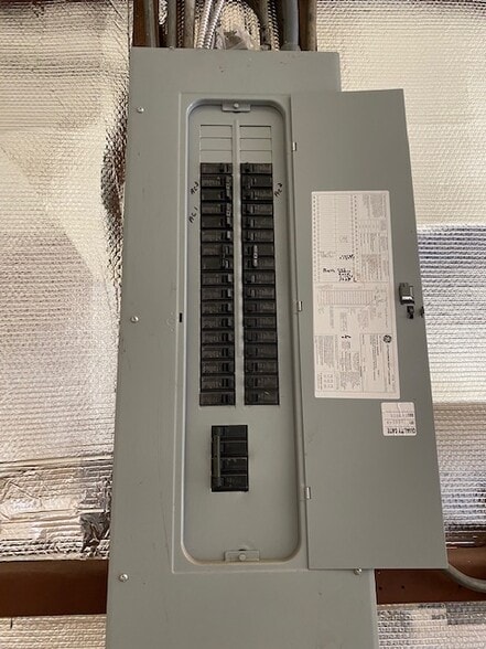 More Photos Of 1501 Dupont, Orange Warehouse For Sale