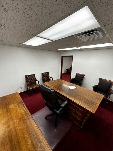 More Photos Of 212 N 16th St, La Porte Light Distribution For Sale