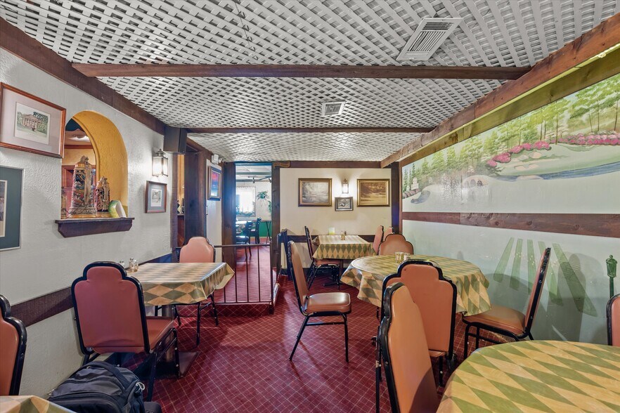 More Photos Of 3044 Deans Bridge Rd, Augusta Restaurant For Sale
