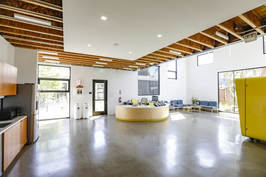 More Photos Of 606-654 Venice Blvd, Venice Loft Creative Space For Lease