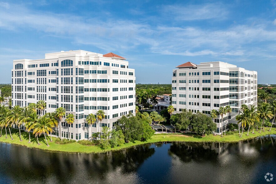 Primary Photo Of 900 S Pine Island Rd, Plantation Office For Lease