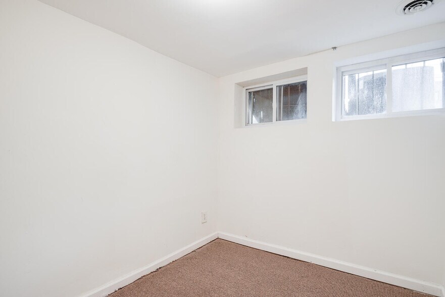 More Photos Of 1804 T St NW, Washington Office For Lease